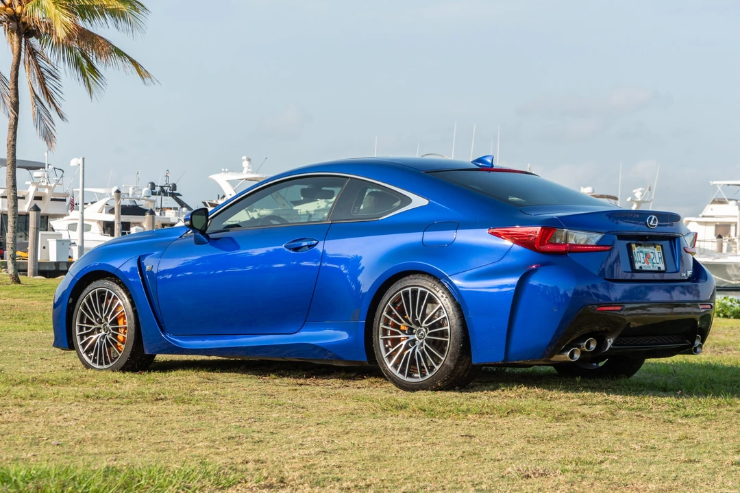 2016 Lexus RC F - Image 8 of 31