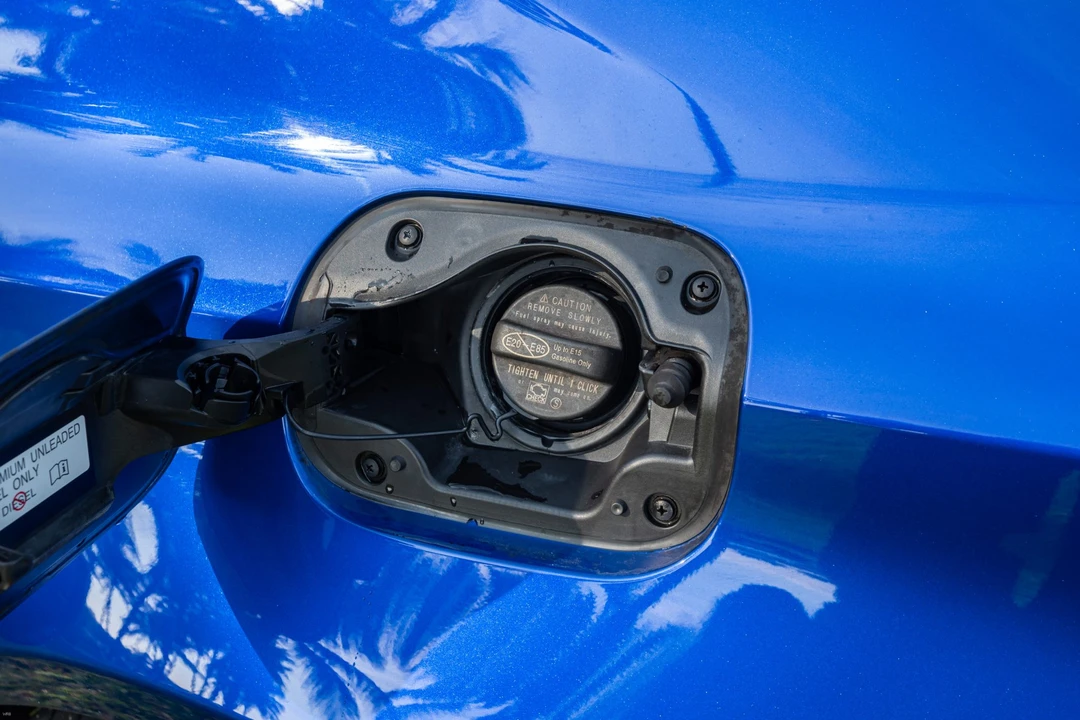 2016 Lexus RC F - Image 28 of 31
