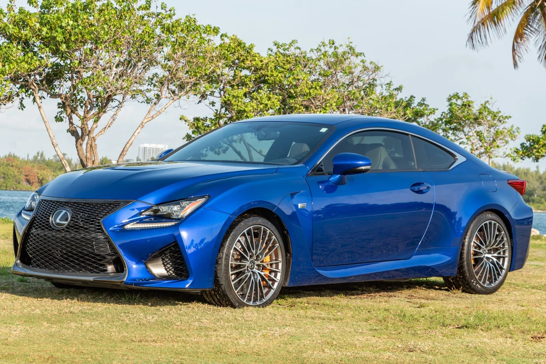 2016 Lexus RC F - Image 2 of 31