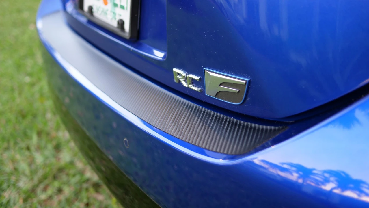 2016 Lexus RC F - Image 27 of 31