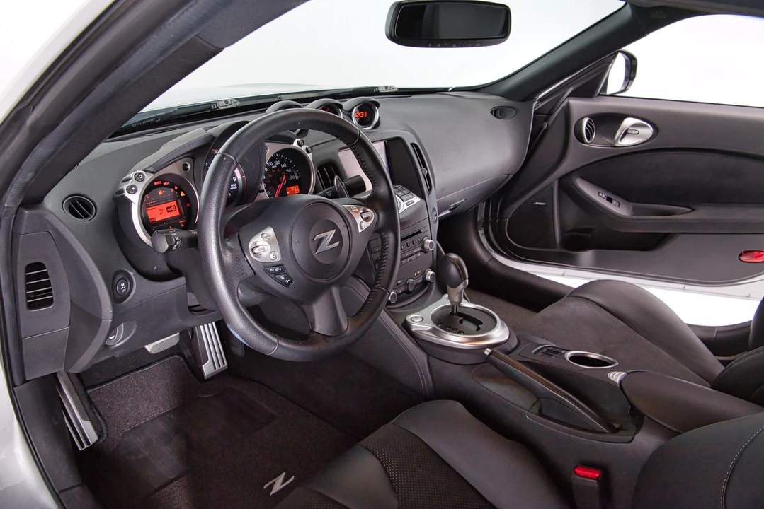 2016 Nissan 370Z 6th Gen - Image 28 of 31