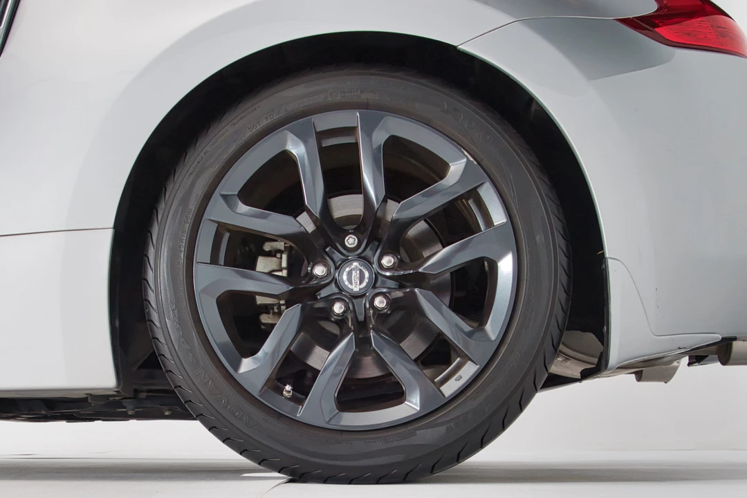 2016 Nissan 370Z 6th Gen - Image 15 of 31