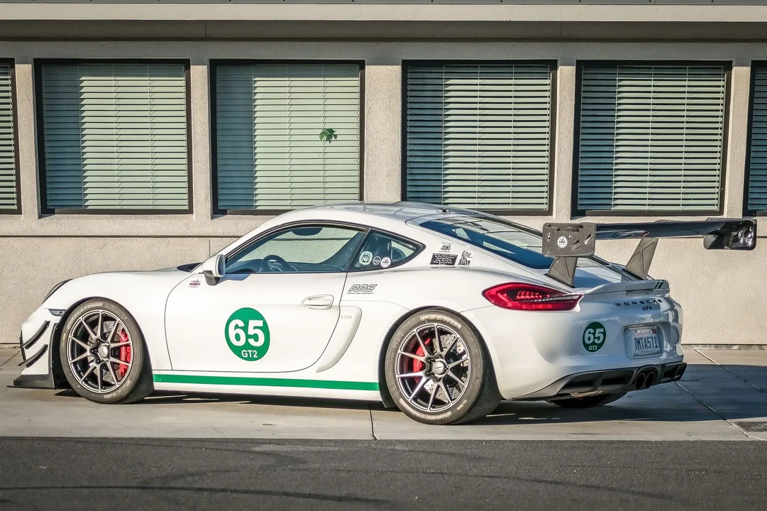 2016 Porsche 981 Cayman GT4 - Image 4 of 6