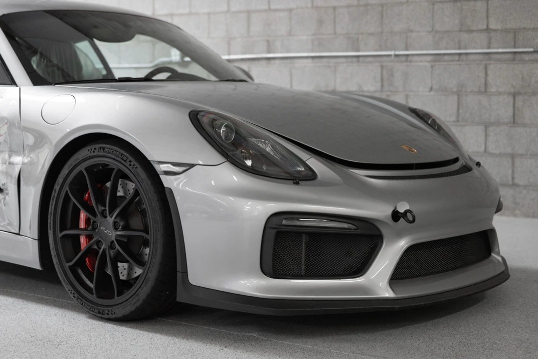 2016 Porsche 981 Cayman GT4 - Image 22 of 31