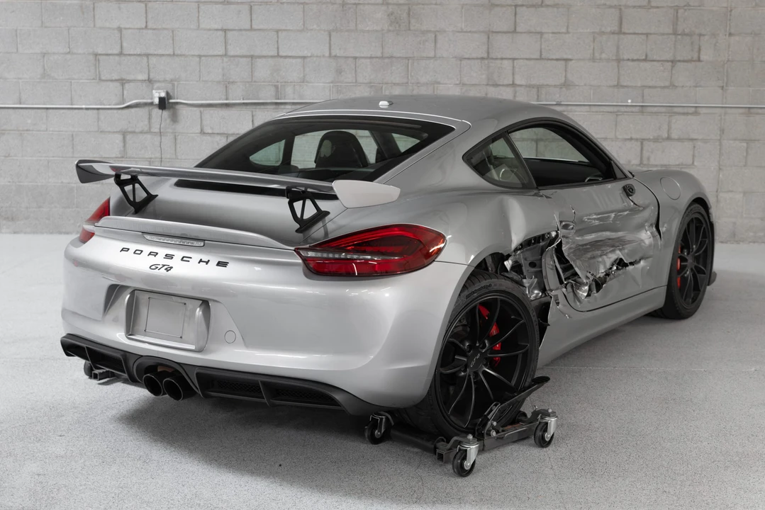 2016 Porsche 981 Cayman GT4 - Image 11 of 31