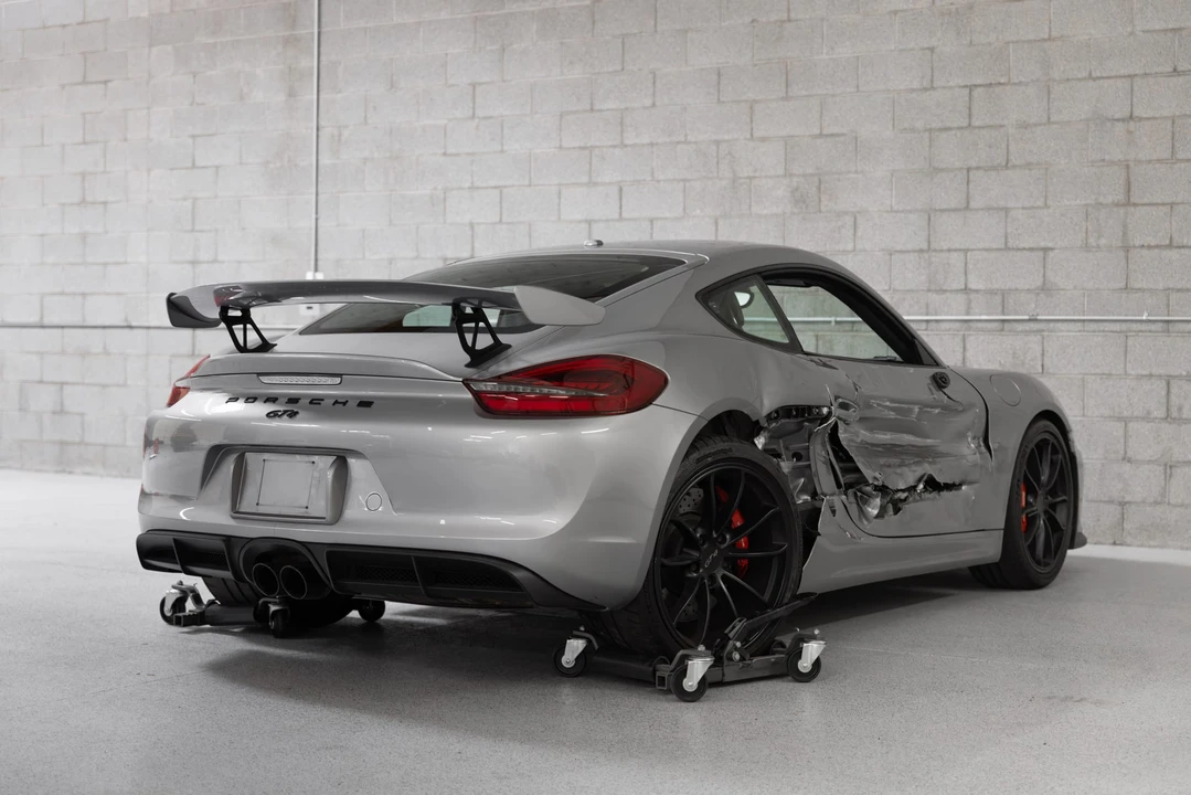 2016 Porsche 981 Cayman GT4 - Image 10 of 31