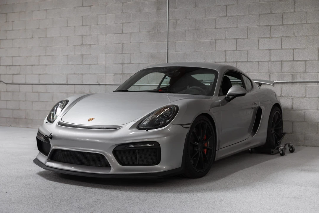 2016 Porsche 981 Cayman GT4 - Image 5 of 31