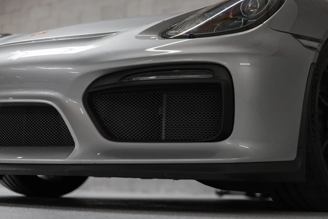 2016 Porsche 981 Cayman GT4 - Image 26 of 31