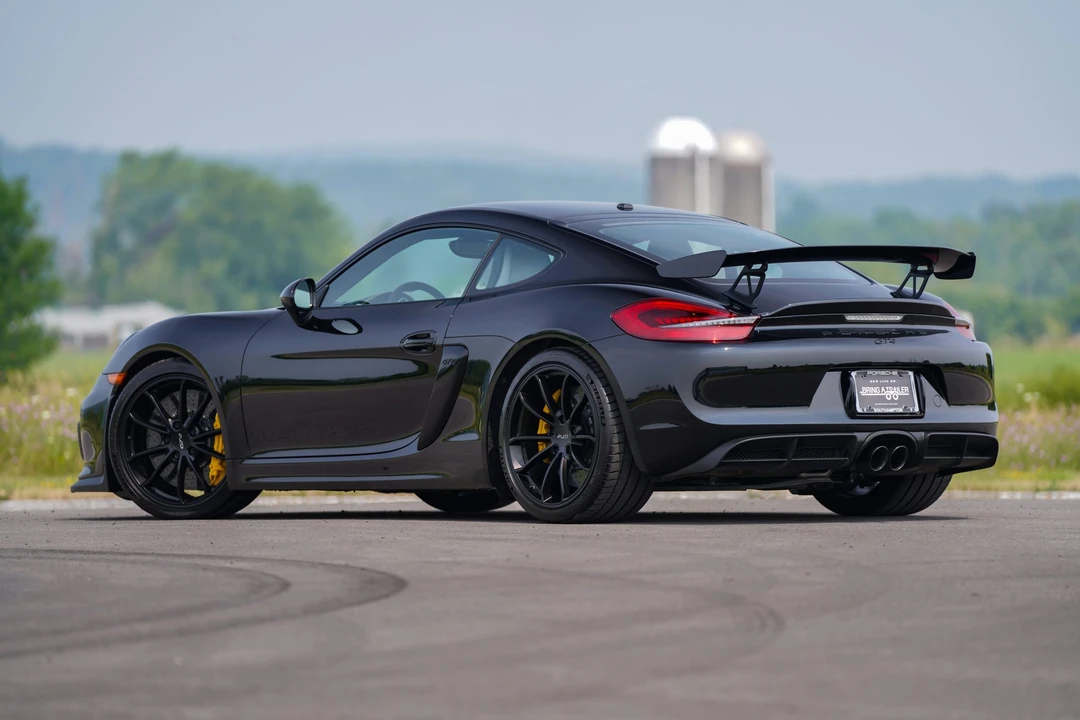 2016 Porsche 981 Cayman GT4 - Image 20 of 31