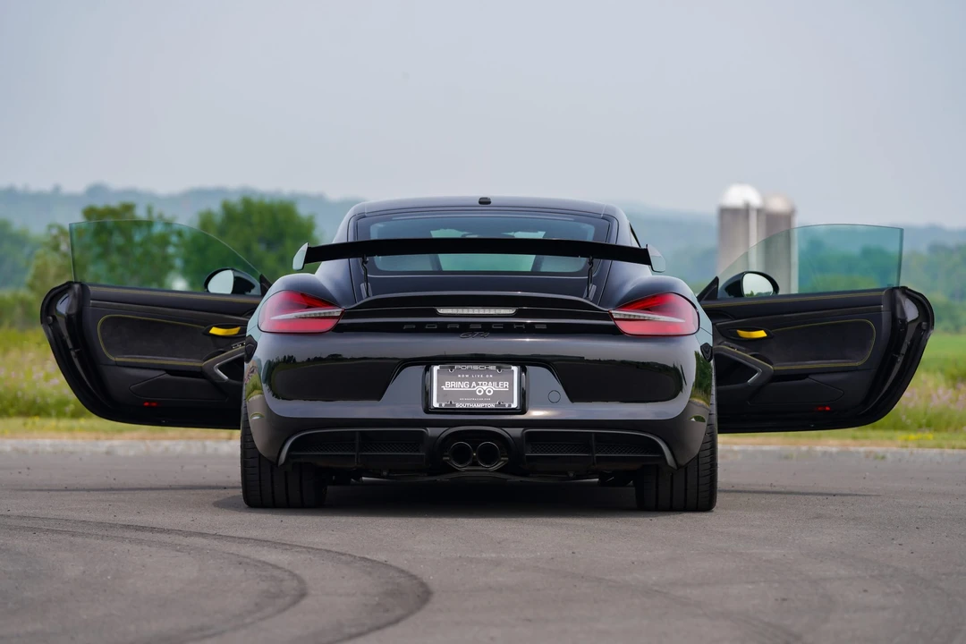 2016 Porsche 981 Cayman GT4 - Image 29 of 31