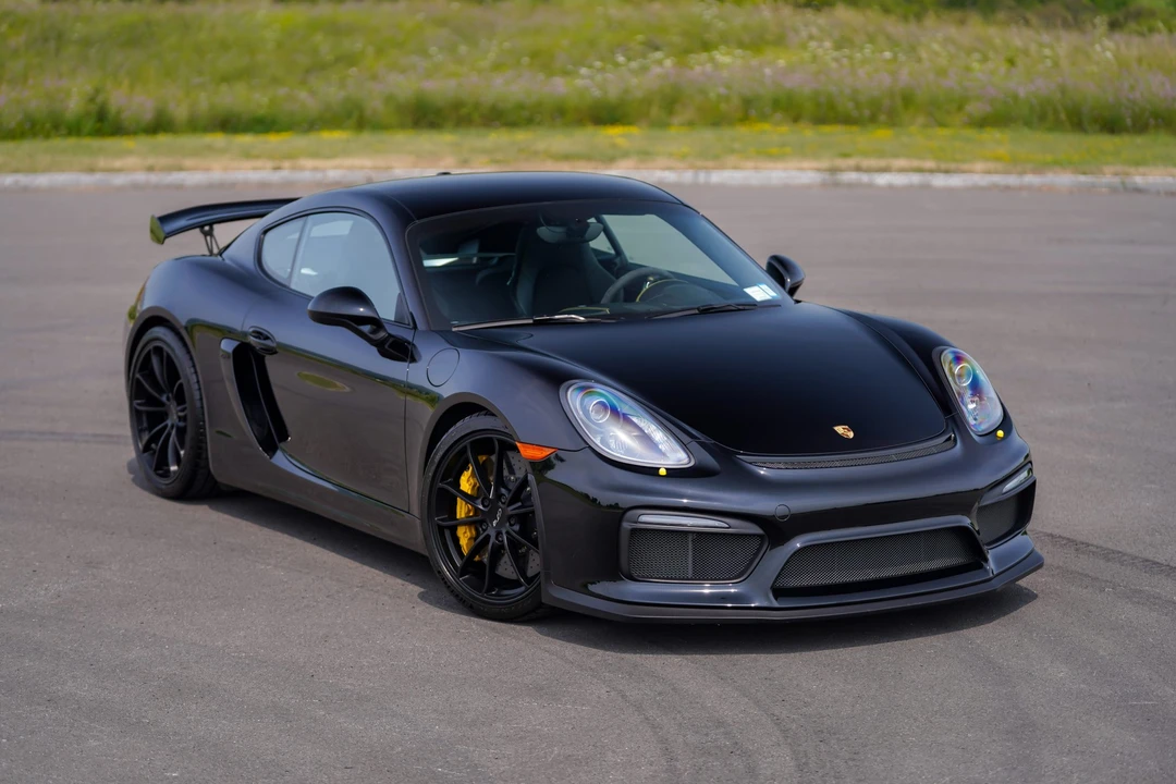 2016 Porsche 981 Cayman GT4 - Image 15 of 31