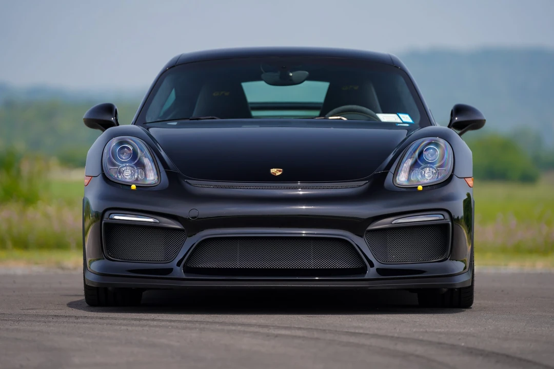 2016 Porsche 981 Cayman GT4 - Image 16 of 31
