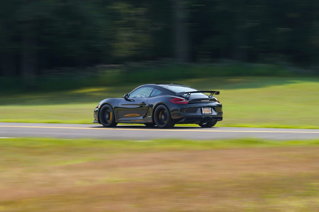 2016 Porsche 981 Cayman GT4 - Image 11 of 31