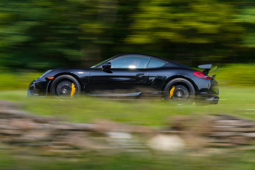 2016 Porsche 981 Cayman GT4 - Image 10 of 31