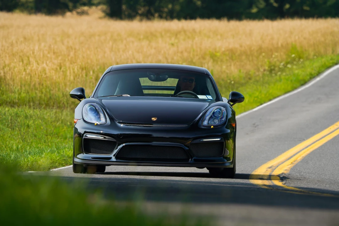2016 Porsche 981 Cayman GT4 - Image 6 of 31