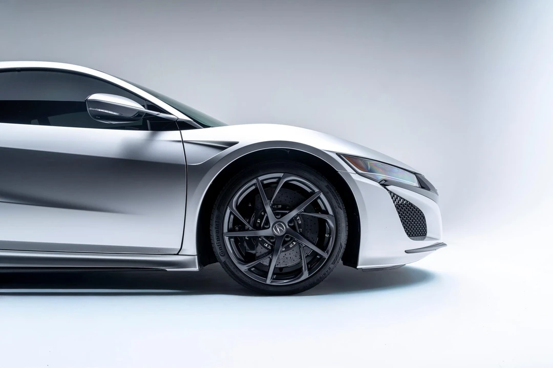 2017 Acura NC1 NSX - Image 24 of 31