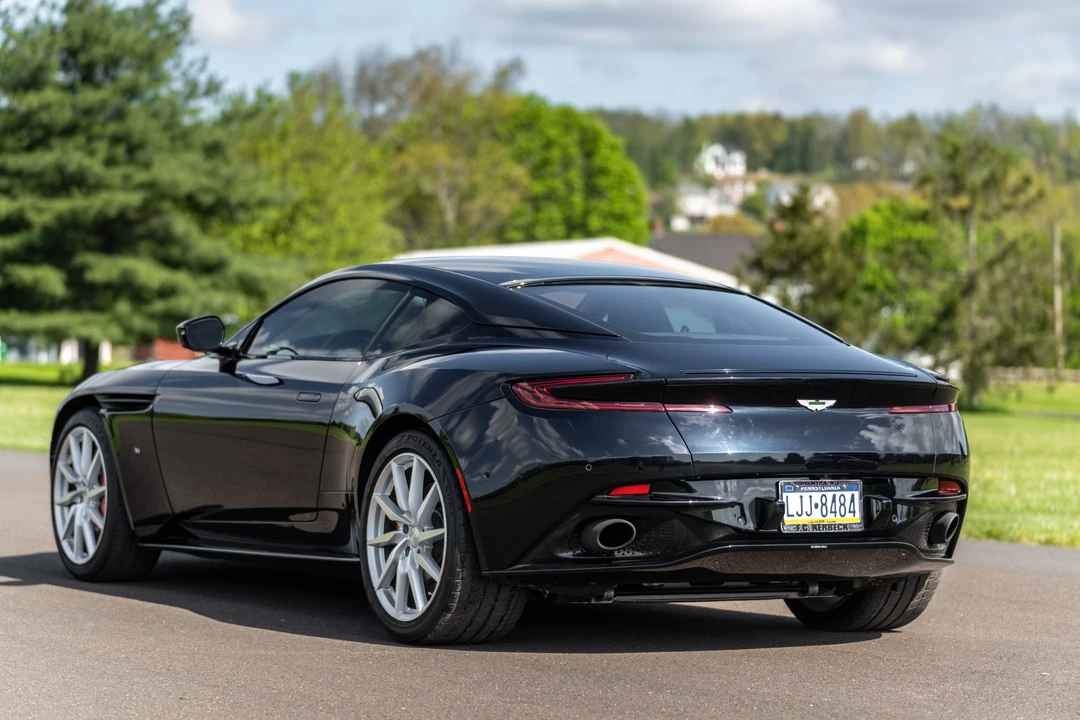 2017 Aston Martin DB11 V12 - Image 7 of 31