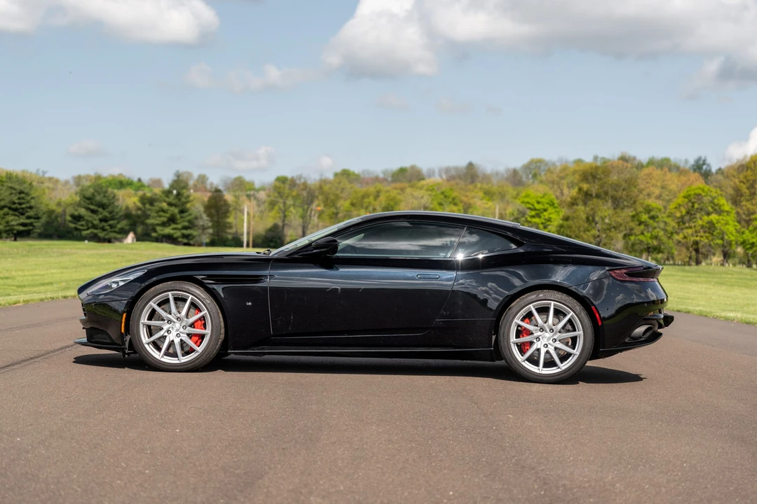 2017 Aston Martin DB11 V12 - Image 8 of 31