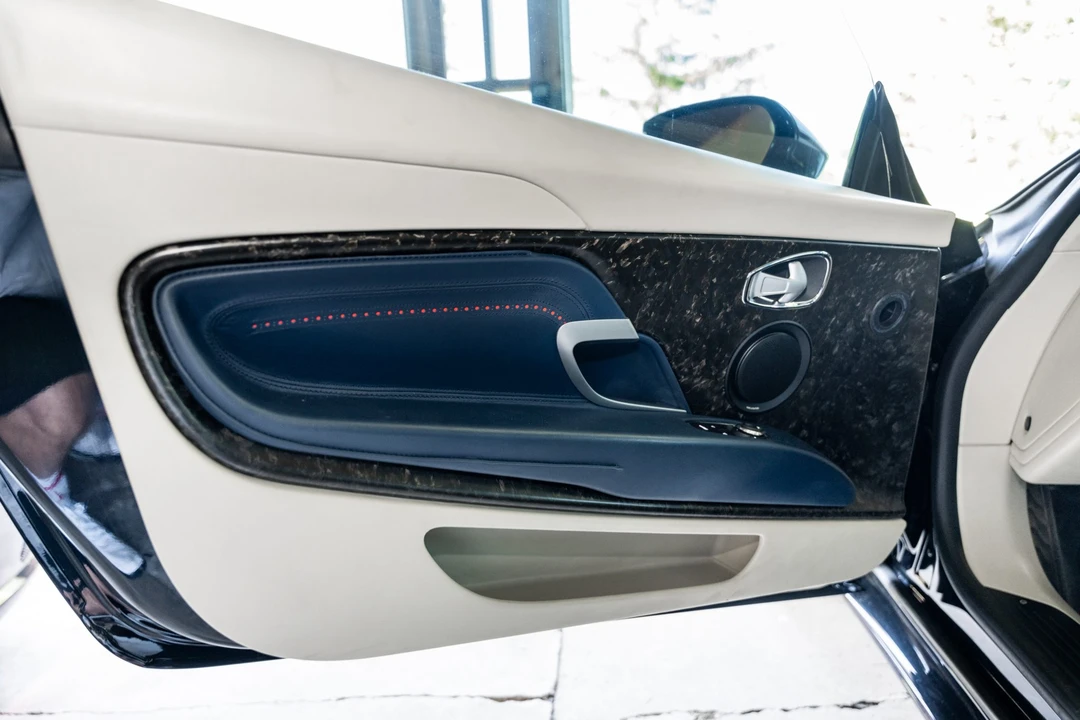 2017 Aston Martin DB11 V12 - Image 30 of 31