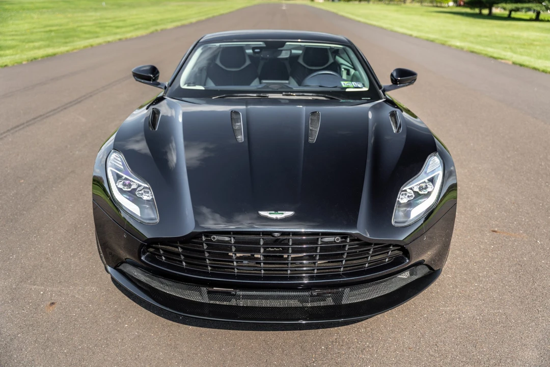 2017 Aston Martin DB11 V12 - Image 11 of 31