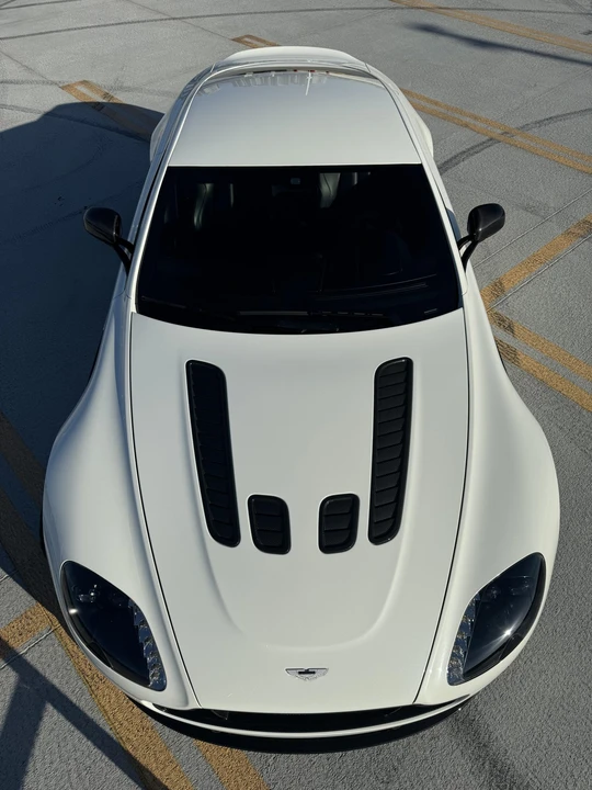 2017 Aston Martin V12 Vantage (2010-2018) - Image 30 of 31