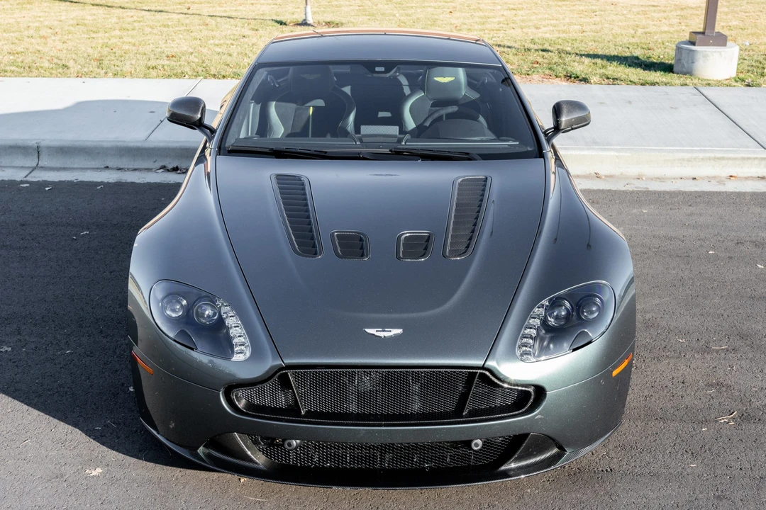 2017 Aston Martin V12 Vantage (2010-2018) - Image 8 of 31