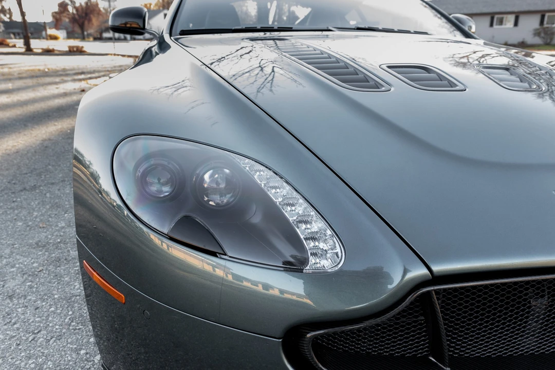 2017 Aston Martin V12 Vantage (2010-2018) - Image 10 of 31