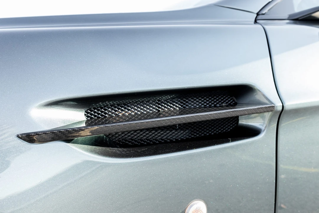 2017 Aston Martin V12 Vantage (2010-2018) - Image 19 of 31