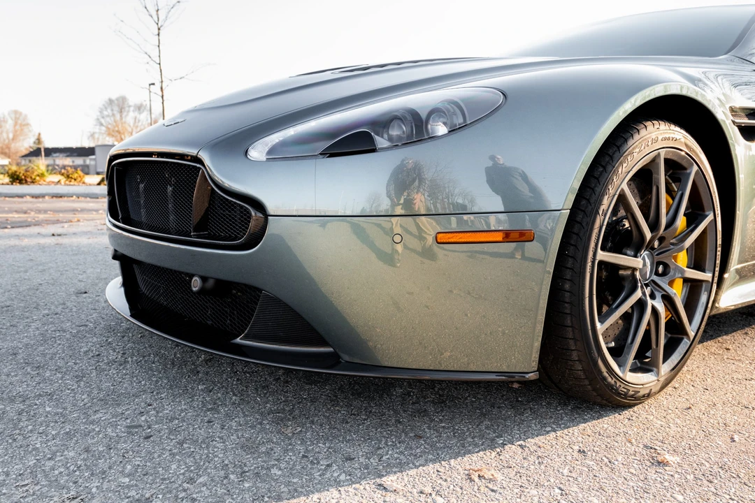 2017 Aston Martin V12 Vantage (2010-2018) - Image 16 of 31