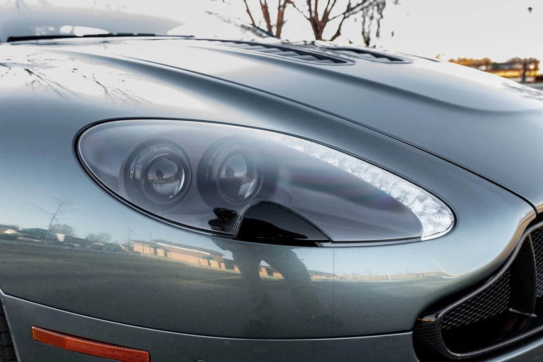 2017 Aston Martin V12 Vantage (2010-2018) - Image 9 of 31