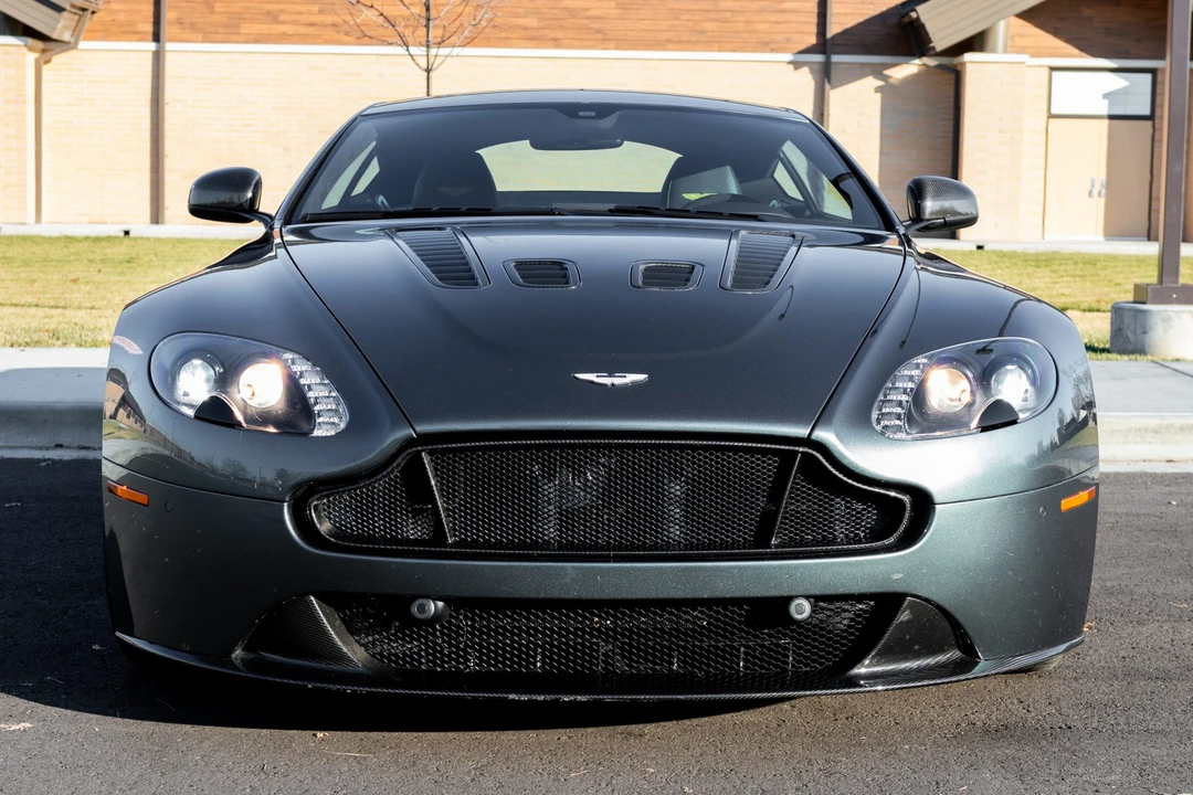 2017 Aston Martin V12 Vantage (2010-2018) - Image 7 of 31