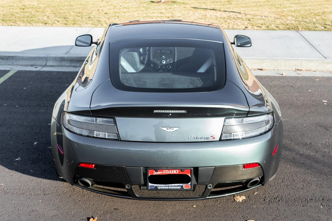 2017 Aston Martin V12 Vantage (2010-2018) - Image 31 of 31