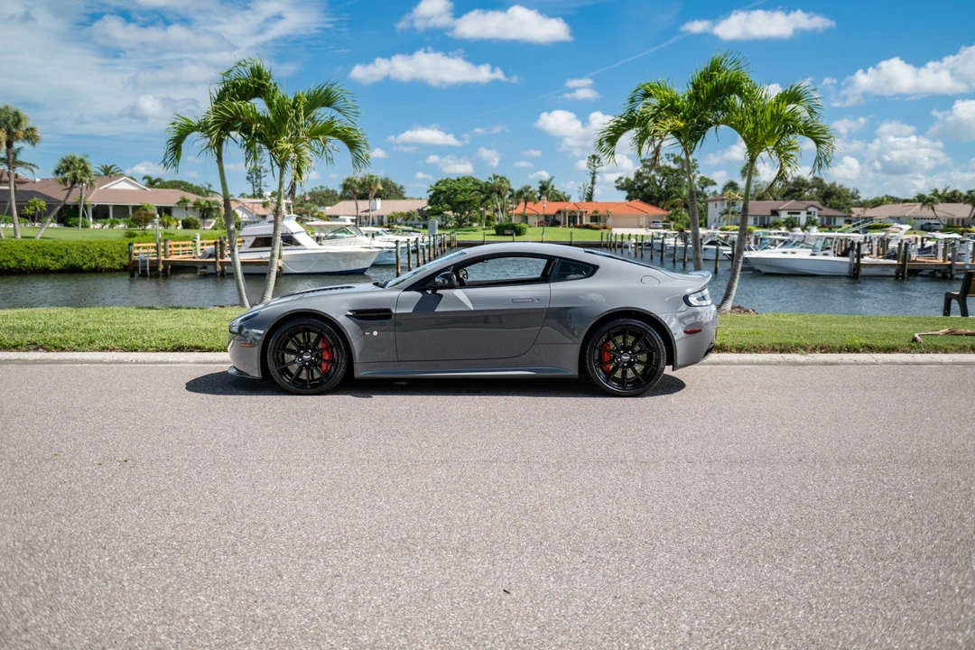 2017 Aston Martin V12 Vantage (2010-2018) - Image 16 of 31