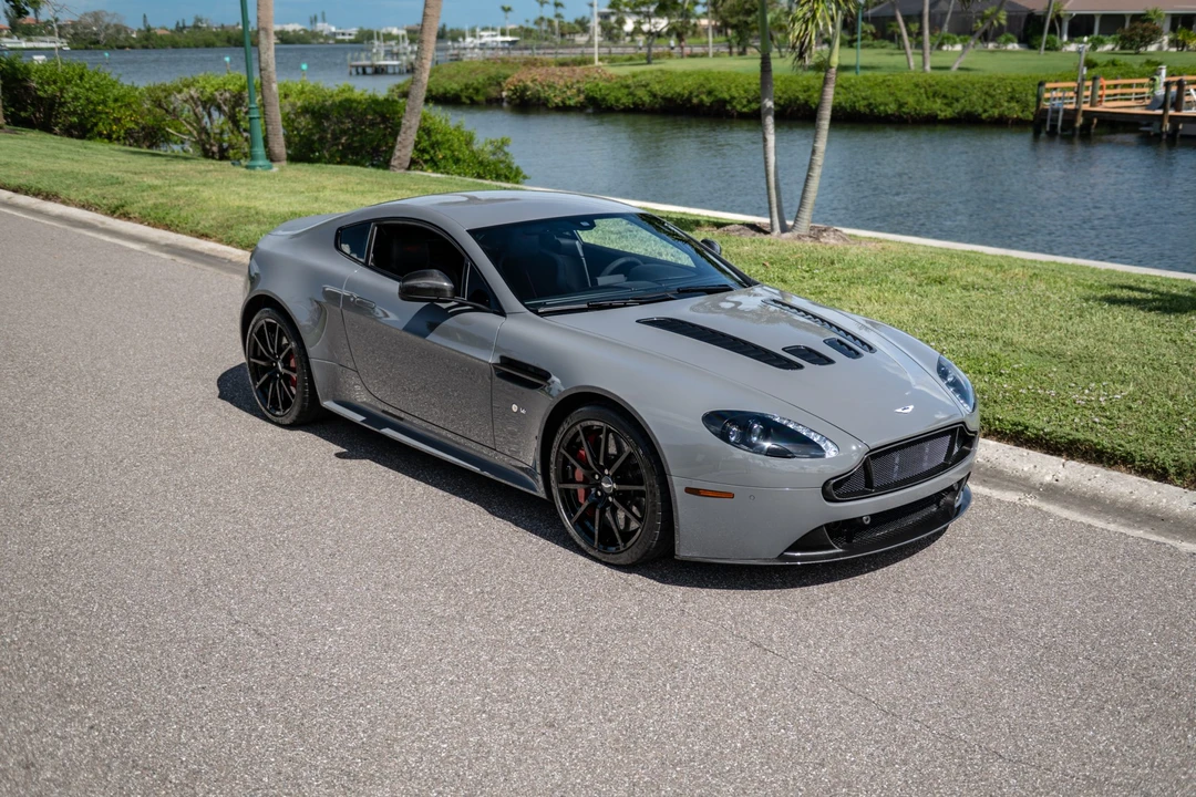 2017 Aston Martin V12 Vantage (2010-2018) - Image 7 of 31