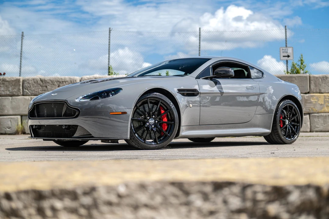 2017 Aston Martin V12 Vantage (2010-2018) - Image 29 of 31