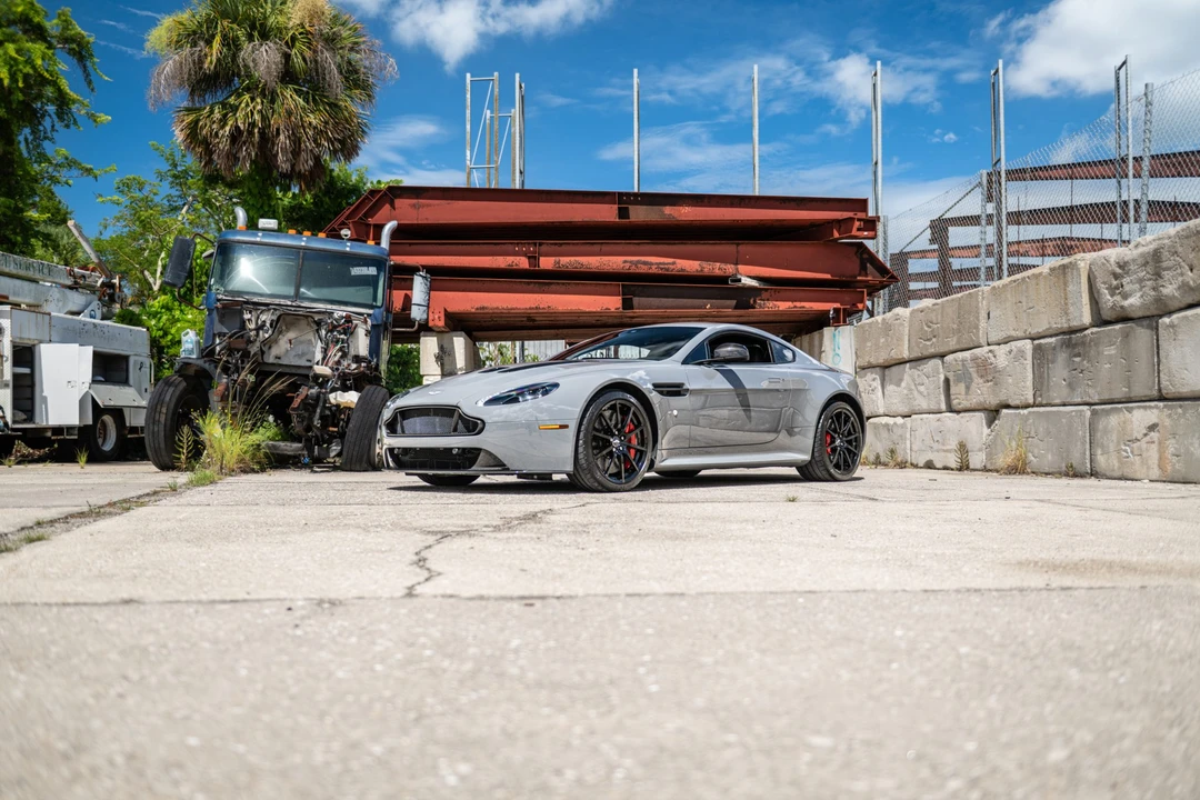 2017 Aston Martin V12 Vantage (2010-2018) - Image 19 of 31