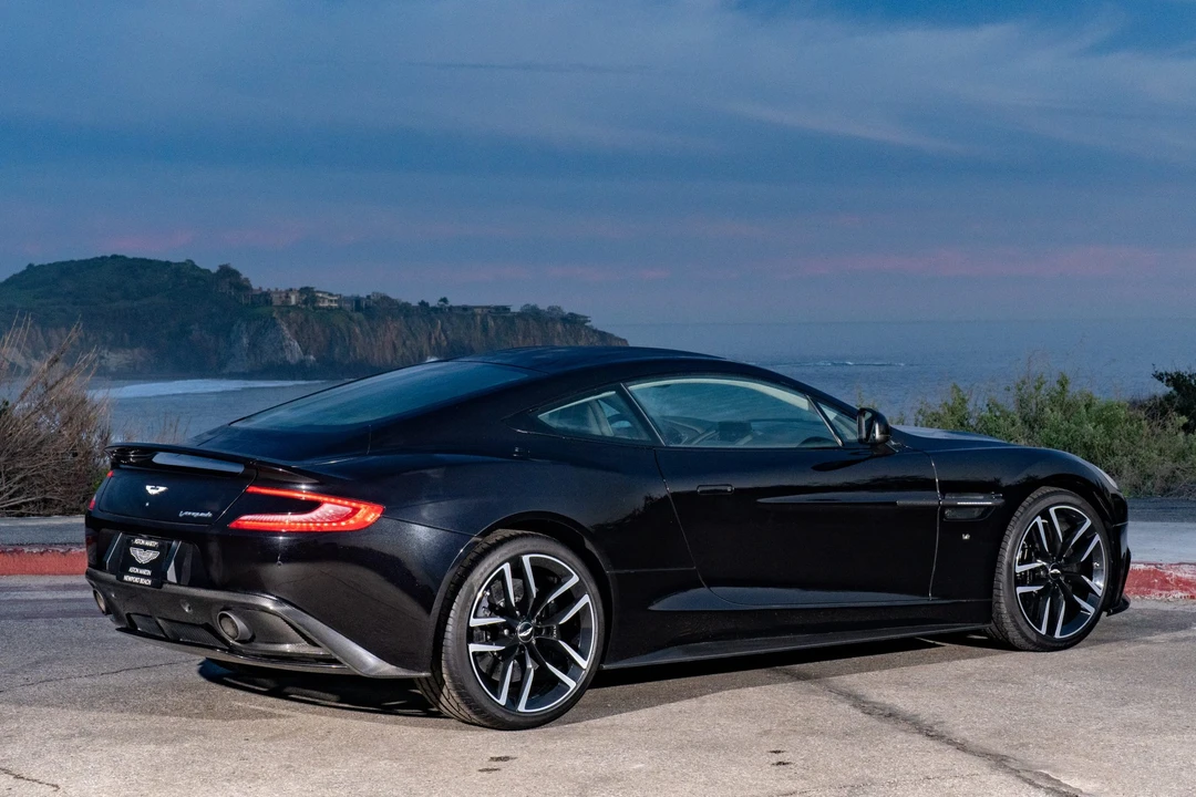 2017 Aston Martin Vanquish 2nd Gen - Image 17 of 31