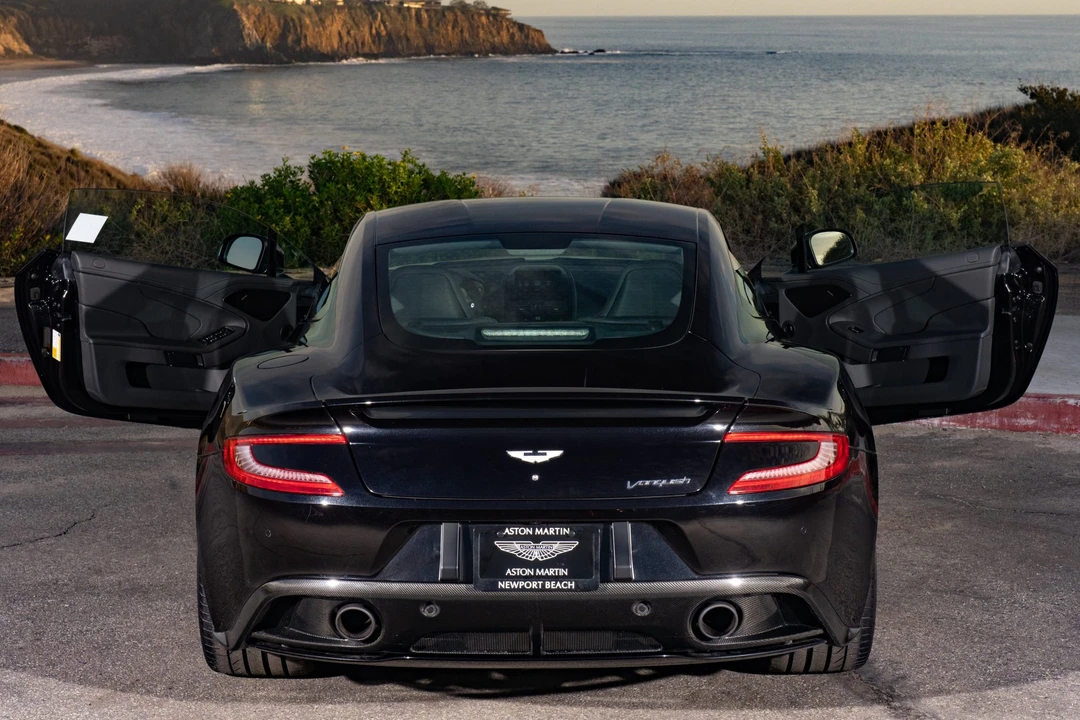 2017 Aston Martin Vanquish 2nd Gen - Image 16 of 31