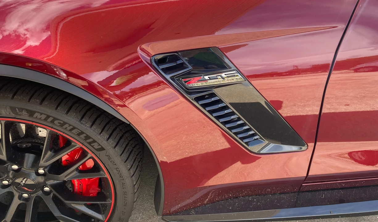 2017 Chevrolet Corvette C7 Z06 - Image 26 of 31