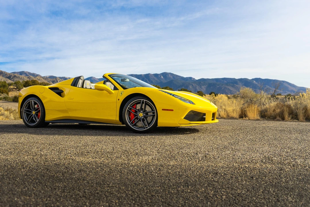 2017 Ferrari 488 Spider - Image 5 of 31