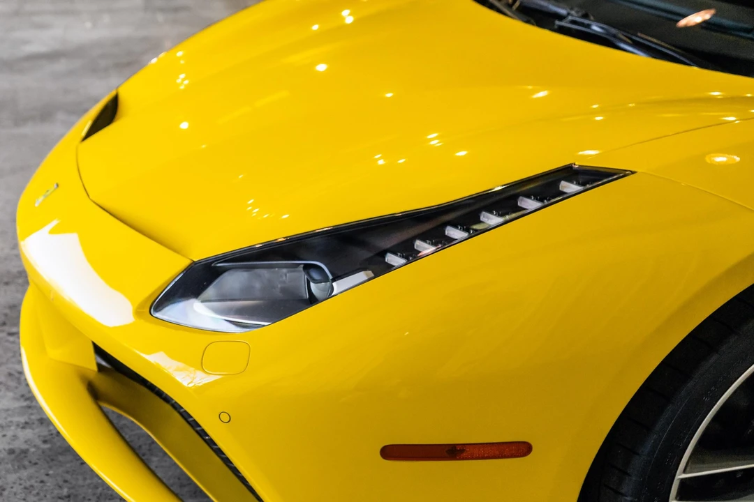 2017 Ferrari 488 Spider - Image 24 of 31