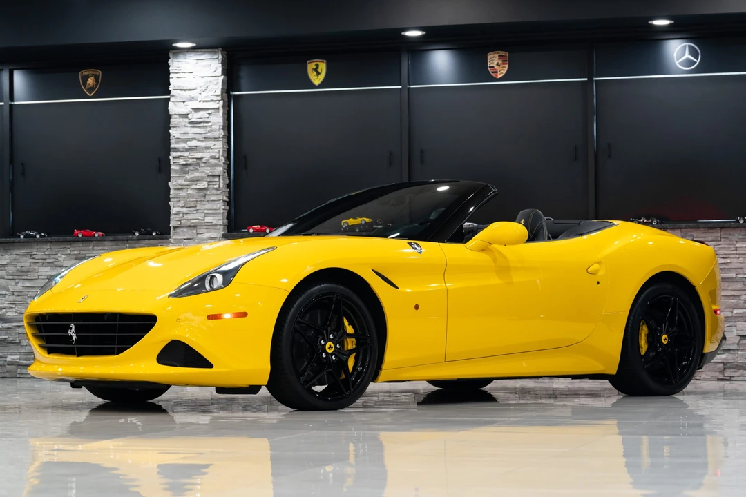 2017 Ferrari California T - Image 6 of 31