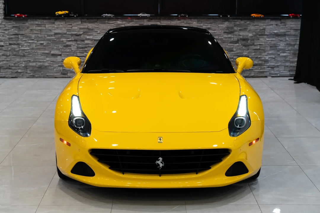 2017 Ferrari California T - Image 31 of 31