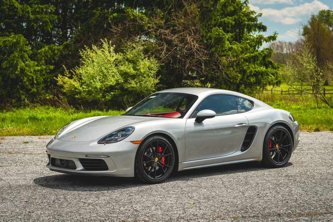 2017 Porsche 718 Cayman S - Image 18 of 31