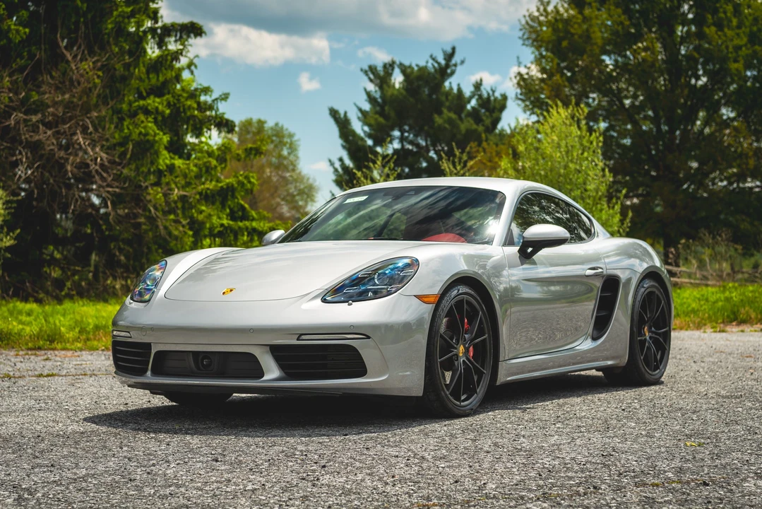 2017 Porsche 718 Cayman S - Image 5 of 31