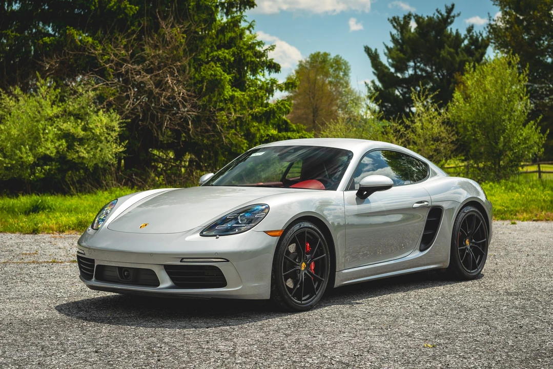 2017 Porsche 718 Cayman S - Image 6 of 31