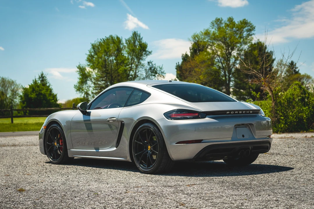2017 Porsche 718 Cayman S - Image 30 of 31