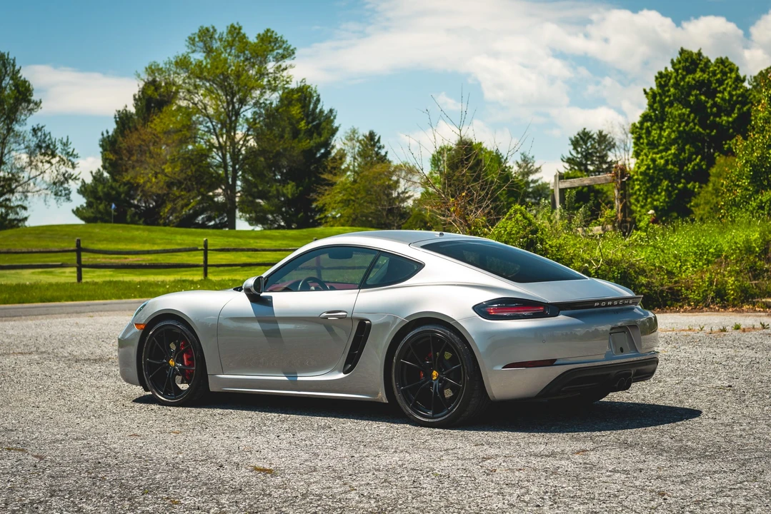 2017 Porsche 718 Cayman S - Image 25 of 31