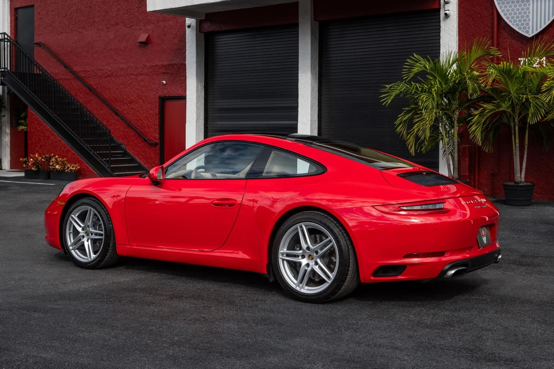 2017 Porsche 991 Carrera - Image 19 of 31