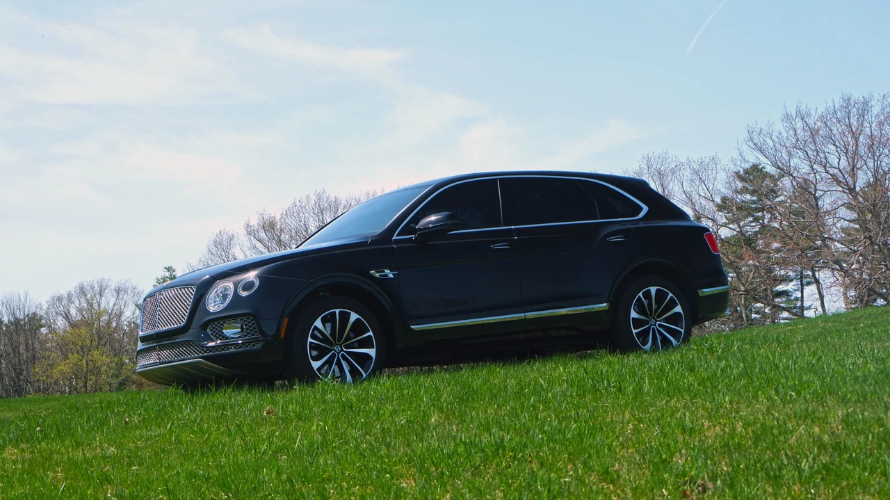 2018 Bentley Bentayga - Image 17 of 31